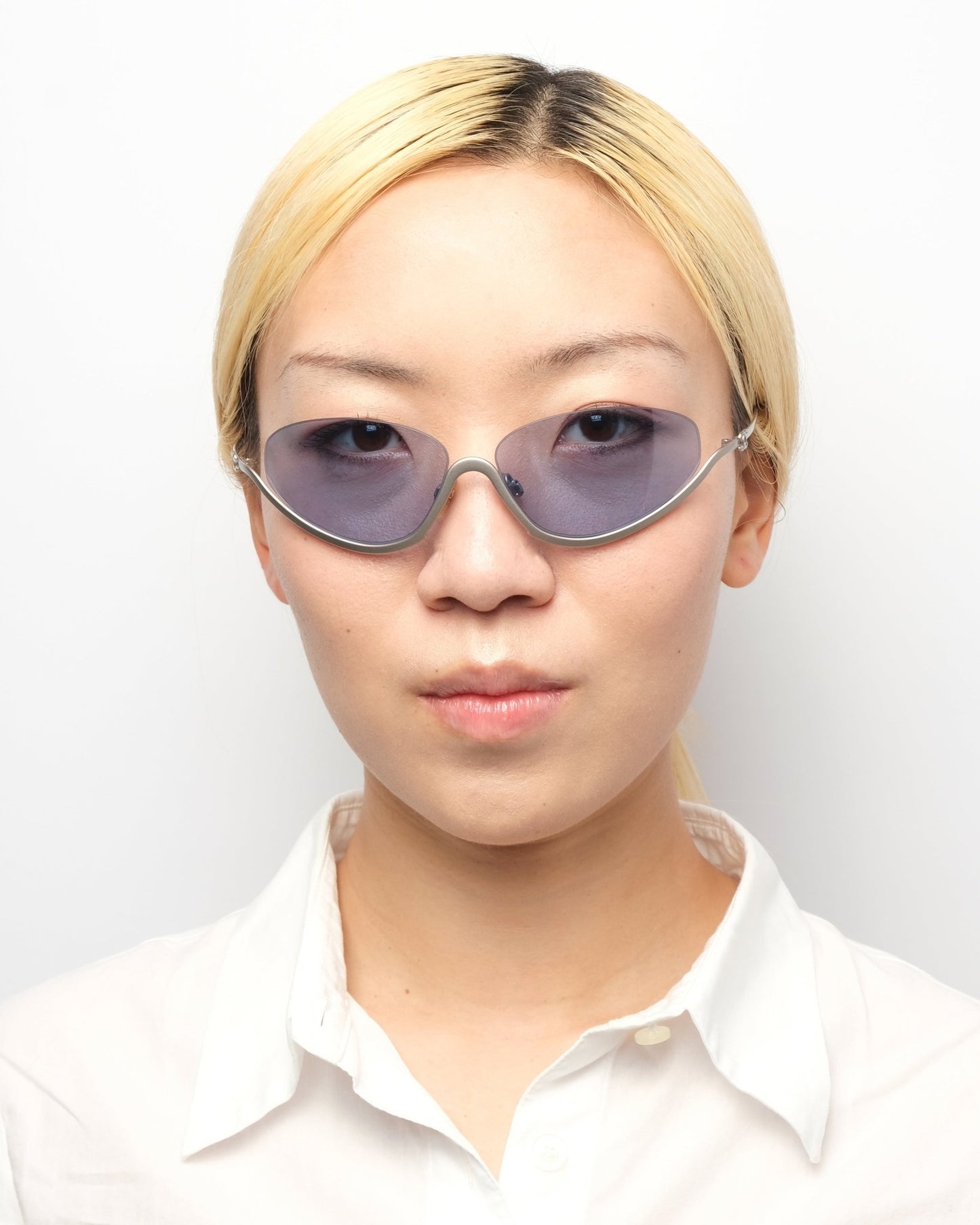 SS2000 Chanel Half - Rim Sunglasses in Satin Silver - Sunglasses - image - 2