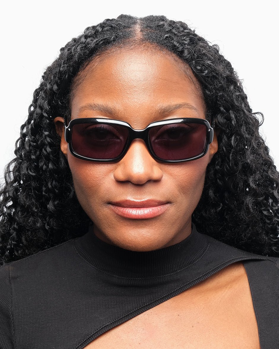 SS2001 Gucci Sunglasses - Sunglasses - image - 2