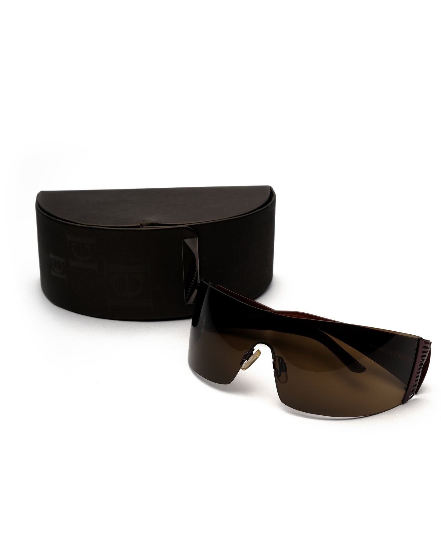 Carolina Herrera shield