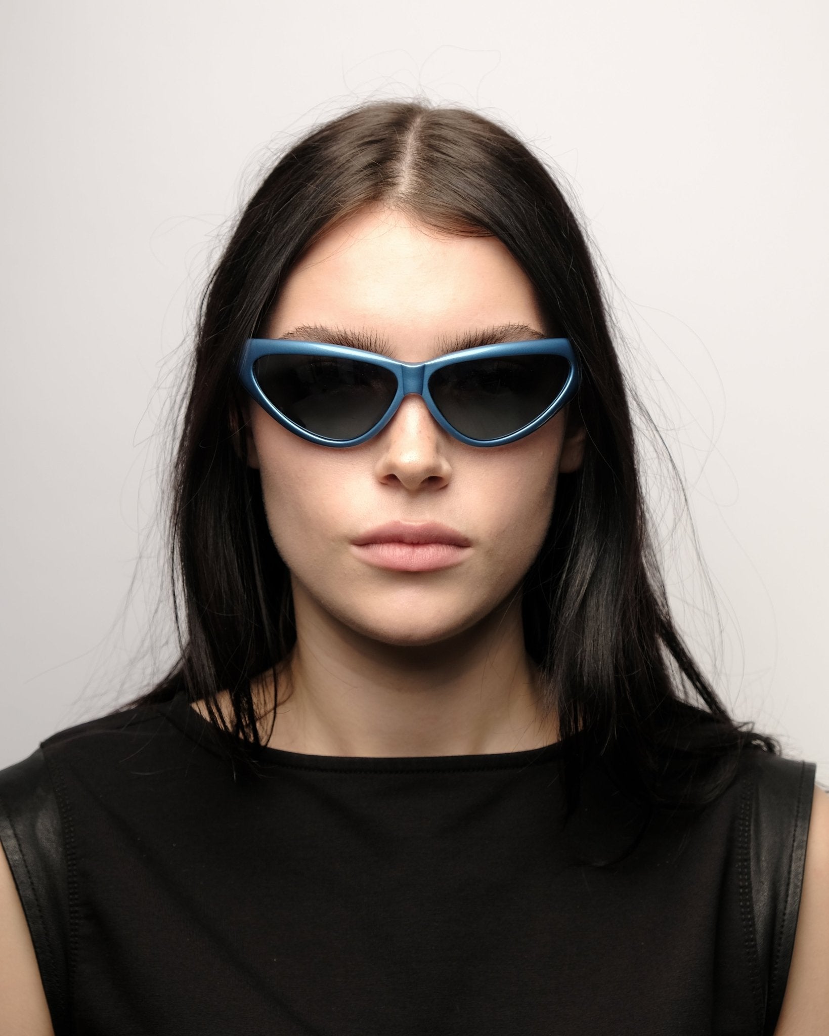 Spy-Spy wraparound sunglasses vintage Sunglasses – The Dryads